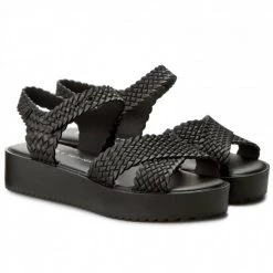 Melissa Hotness + Salinas Wedge Sandal