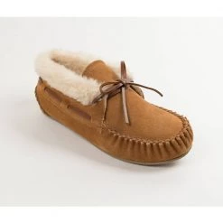 Minnetonka Kilty Hardsole Black Moccasins Women's Footwear