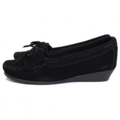 Minnetonka Kilty Black Wedge Moccasin Women's Footwear
